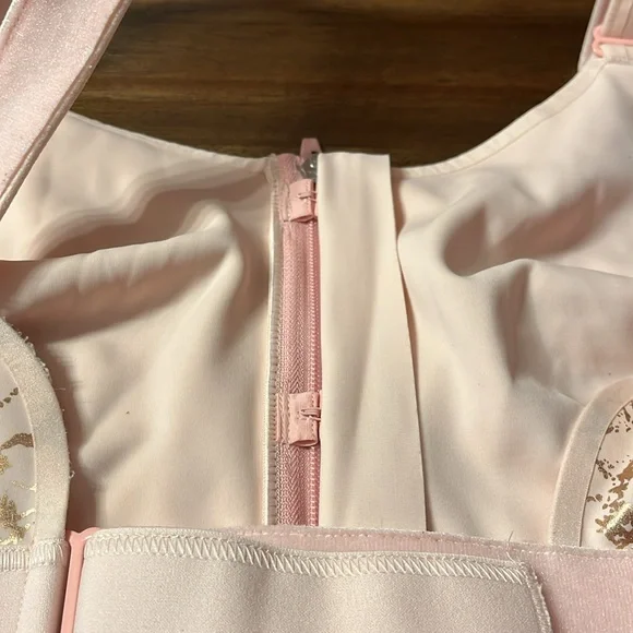 SHEFIT Pink Sports Bra High-Impact Support 4 Luxe - Picture 4 of 14